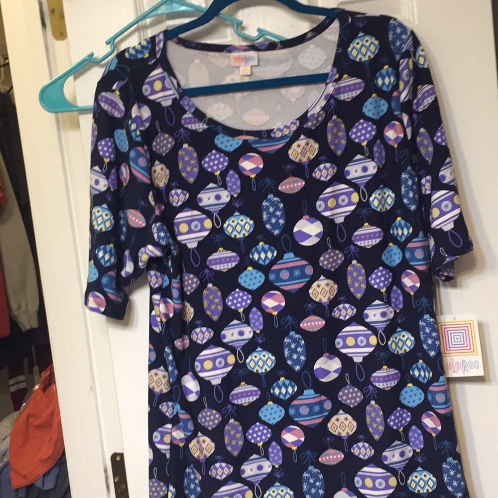 LULAROE Christmas ornaments top